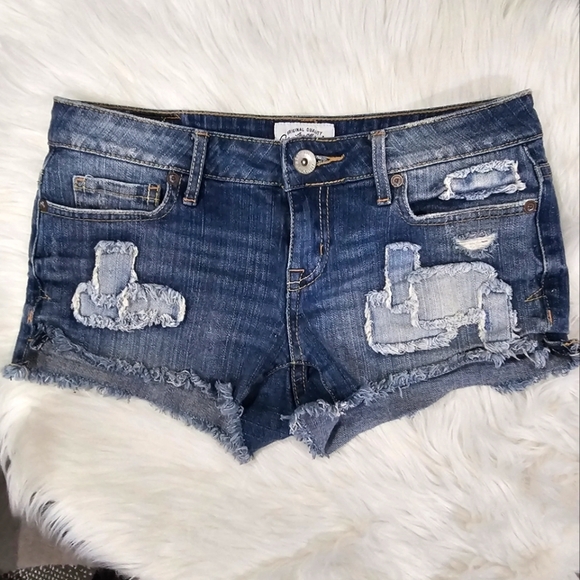 Distressed Patchwork Jean Shorts – by Aeropostale Medium Wash Denim Sz 0 - Picture 4 of 16